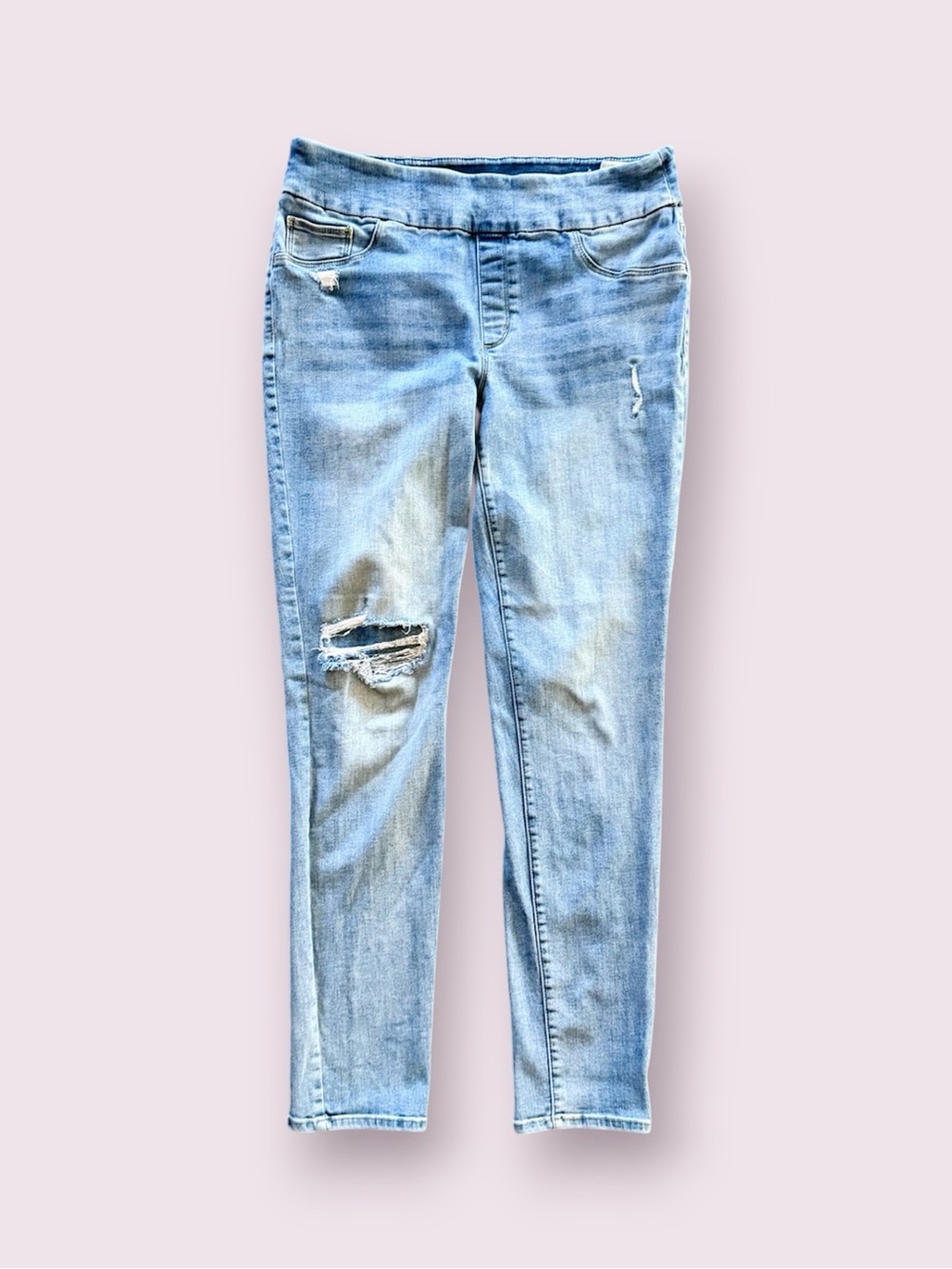 Chico’s Pull-On Slim Ankle Distressed Jeggings in Light Wash